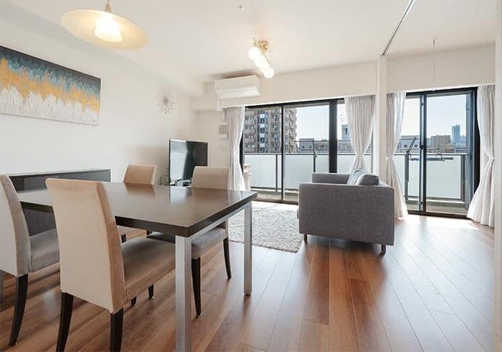 Bright 3BR Luxury Home in Toshima, 8-Minute Walk to Zoshigaya