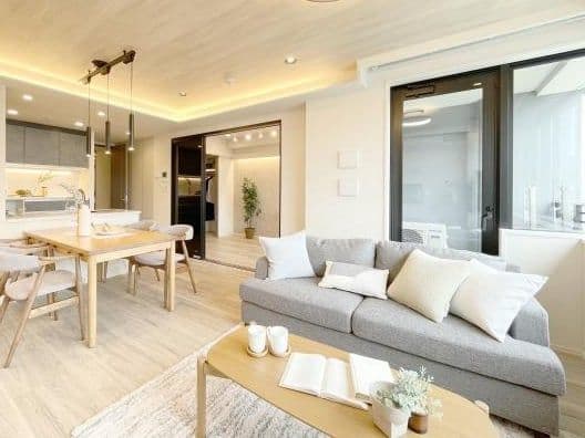 Modern 2BR Apartment in Central Shinjuku